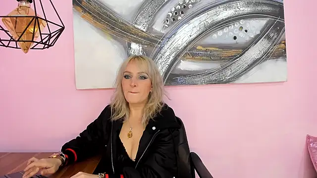 samanta-fox online show from 28, 11, 2025