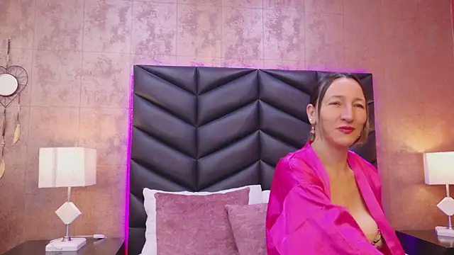 KeylaTompson online show from 19, 12, 2025