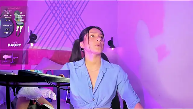 Kari Kaory online show from 28, 4, 2026
