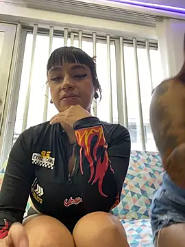 Alana Arang online show from 28, 11, 2025