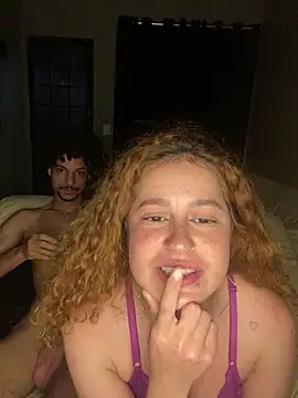 Snapshot of triz_prado chatting on 16, 12, 2025 triz prado online show from 16, 12, 2025