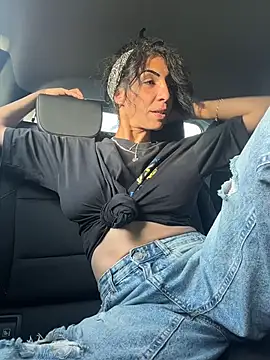 Soniaxxx31 online show from 10, 4, 2026