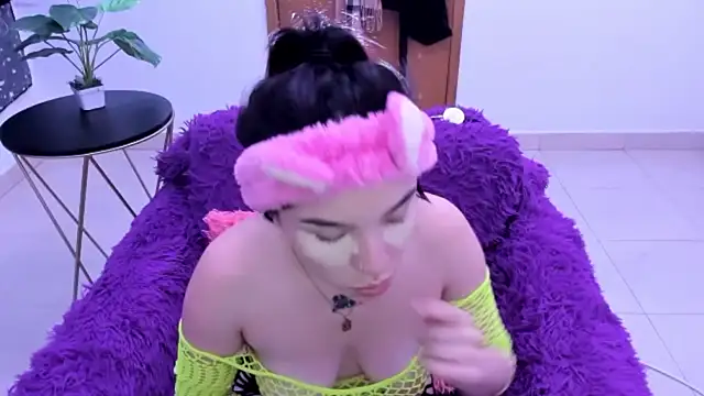 Honney 19 online show from 16, 12, 2025