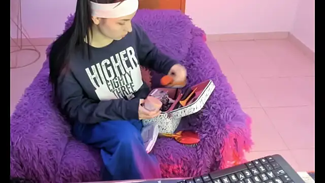 Honney 19 online show from 7, 1, 2026