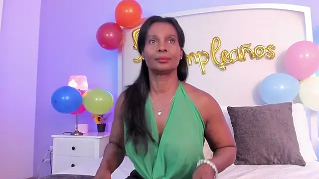 salome moon  online show from 16, 1, 2026