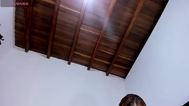 NahomiiAcosta online show from 7, 2, 2026