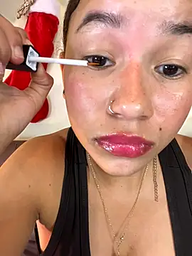 ZoeyFierce online show from 18, 12, 2025