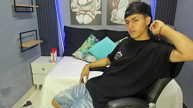 Ethan Jamees online show from 15, 12, 2025