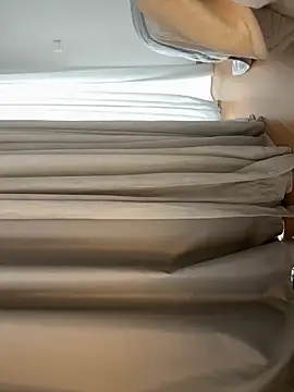 madlynginger online show from 3, 12, 2025