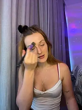 madlynginger online show from 28, 11, 2025