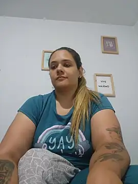 LoreinnFox online show from 30, 5, 2026