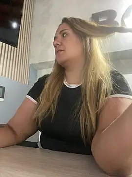 Snapshot of LoreinnFox chatting on 29, 3, 2026 LoreinnFox online show from 29, 3, 2026