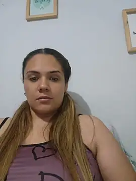 LoreinnFox online show from 2, 5, 2026