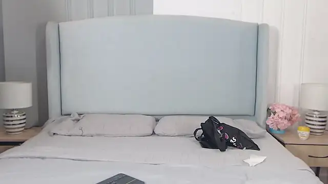 Chelseadow online show from 5, 12, 2025