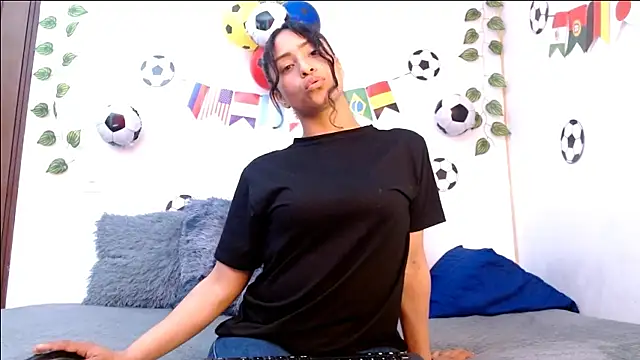 Snapshot of MarillynMorgan chatting on 11, 7, 2026 MarillynMorgan online show from 11, 7, 2026