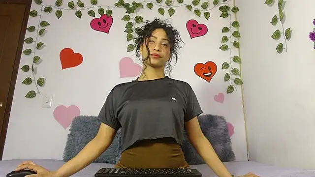 Snapshot of MarillynMorgan chatting on 12, 6, 2026 MarillynMorgan online show from 12, 6, 2026