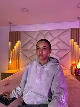 coraline vera online show from 28, 4, 2026