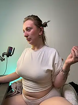 Snapshot of Helga_vibe chatting on 18, 7, 2026 Helga vibe online show from 18, 7, 2026