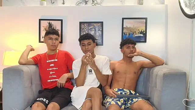 COUPLES BOYS online show from 15, 2, 2026