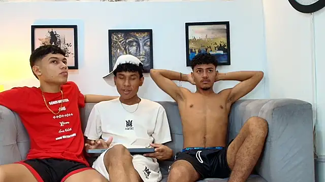 COUPLES BOYS online show from 3, 3, 2026