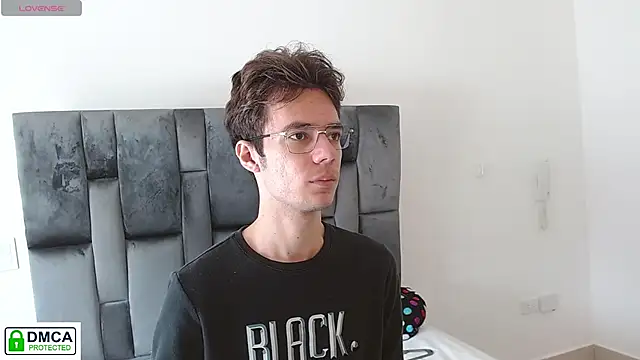 SaccharineSin online show from 28, 11, 2025