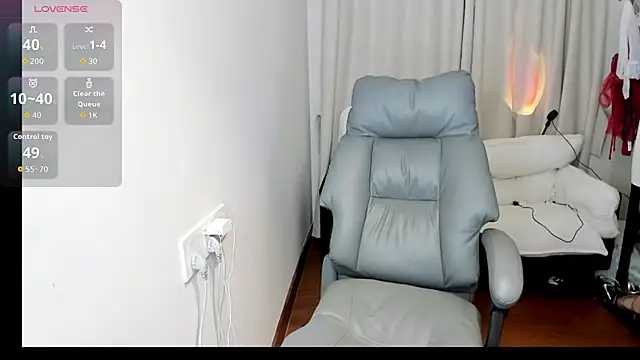 linlinjiang33 online show from 16, 4, 2026