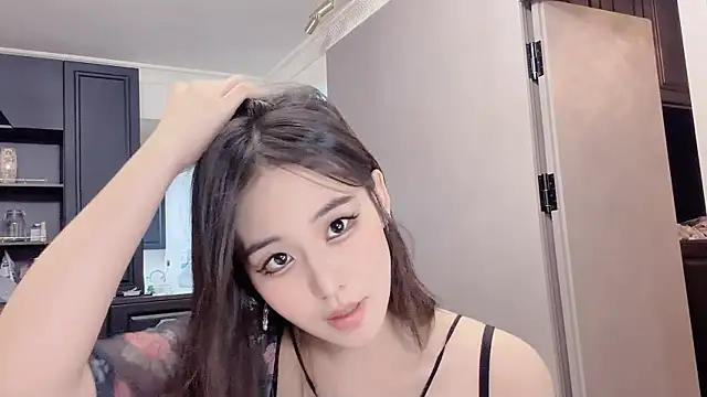 Snapshot of Celestisse- chatting on 19, 3, 2026 Celestisse- online show from 19, 3, 2026