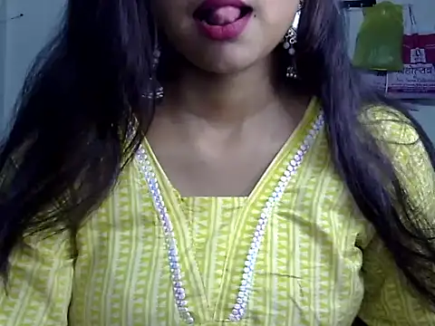 Snapshot of cute_rohani1 chatting on 20, 6, 2026 cute rohani1 online show from 20, 6, 2026