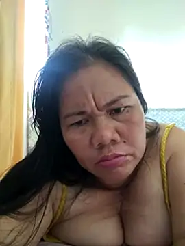 hottiemama69 online show from 5, 1, 2026