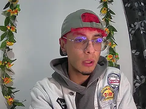 2 milo verus 4 online show from 1, 12, 2025