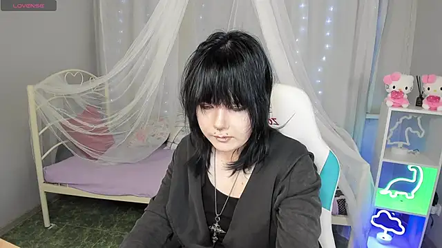 RamonaKlein online show from 29, 11, 2025