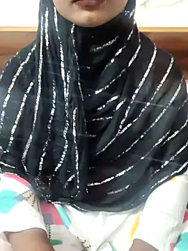 Zoyaa-Zubair online show from 2, 12, 2025