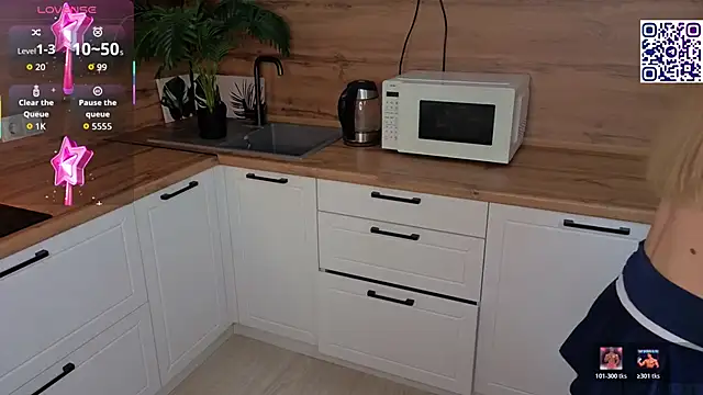 LaurieGutierrez online show from 6, 1, 2026