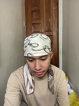 asiantwink0000 online show from 5, 2, 2026