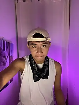 asiantwink0000 online show from 14, 2, 2026