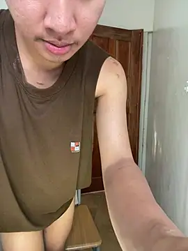 asiantwink0000 online show from 2, 2, 2026