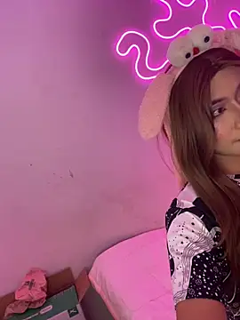 asiantwink0000 online show from 15, 4, 2026