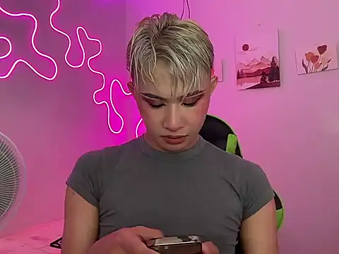 asiantwink0000 online show from 30, 4, 2026