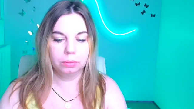 Amanda Swannn online show from 2, 12, 2025