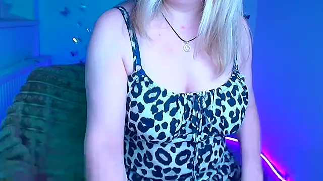 Amanda Swannn online show from 7, 4, 2026