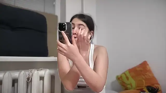 Aphr0ditee online show from 14, 3, 2026