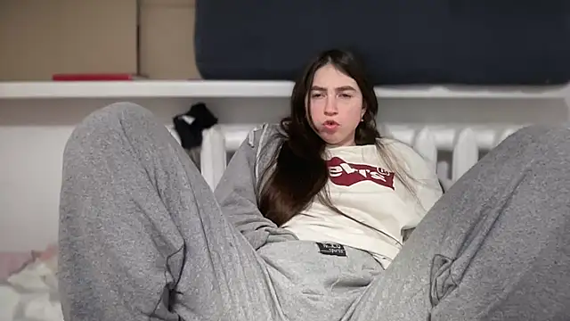 Aphr0ditee online show from 16, 1, 2026