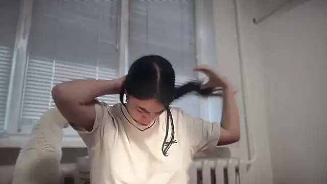 Aphr0ditee online show from 7, 4, 2026