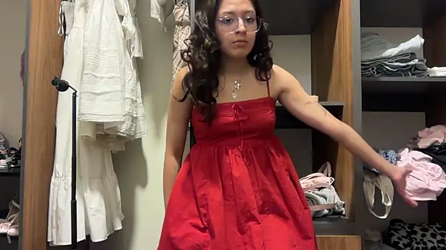 Alicatcua  online show from 27, 5, 2026