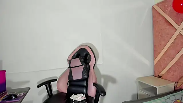 Valeria gil  online show from 19, 2, 2026