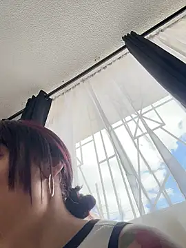 Mia fiire online show from 8, 4, 2026