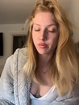 RosieLovexoxx online show from 6, 1, 2026