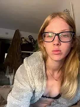 RosieLovexoxx online show from 10, 1, 2026