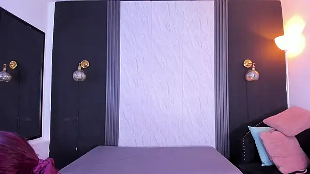 scarlett jhon online show from 5, 12, 2025