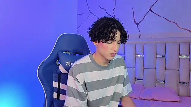 SthepanodiMonaco online show from 7, 4, 2026